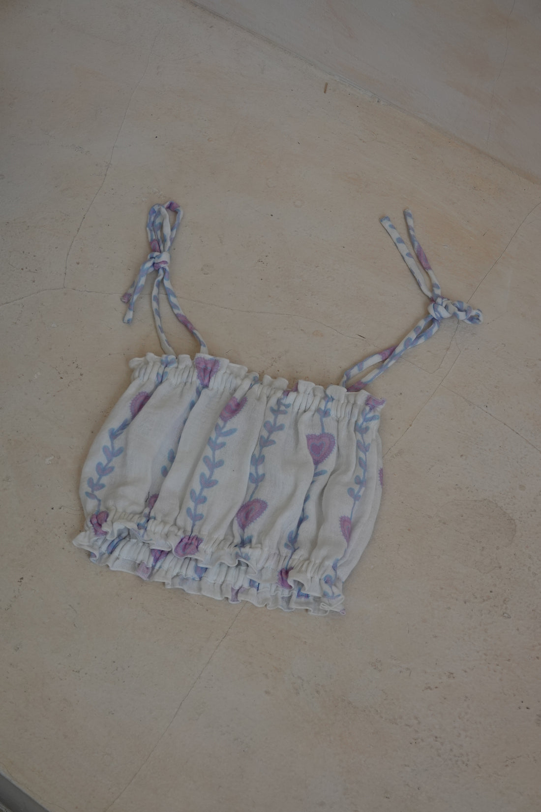 Yuki Crop - Heart Strings